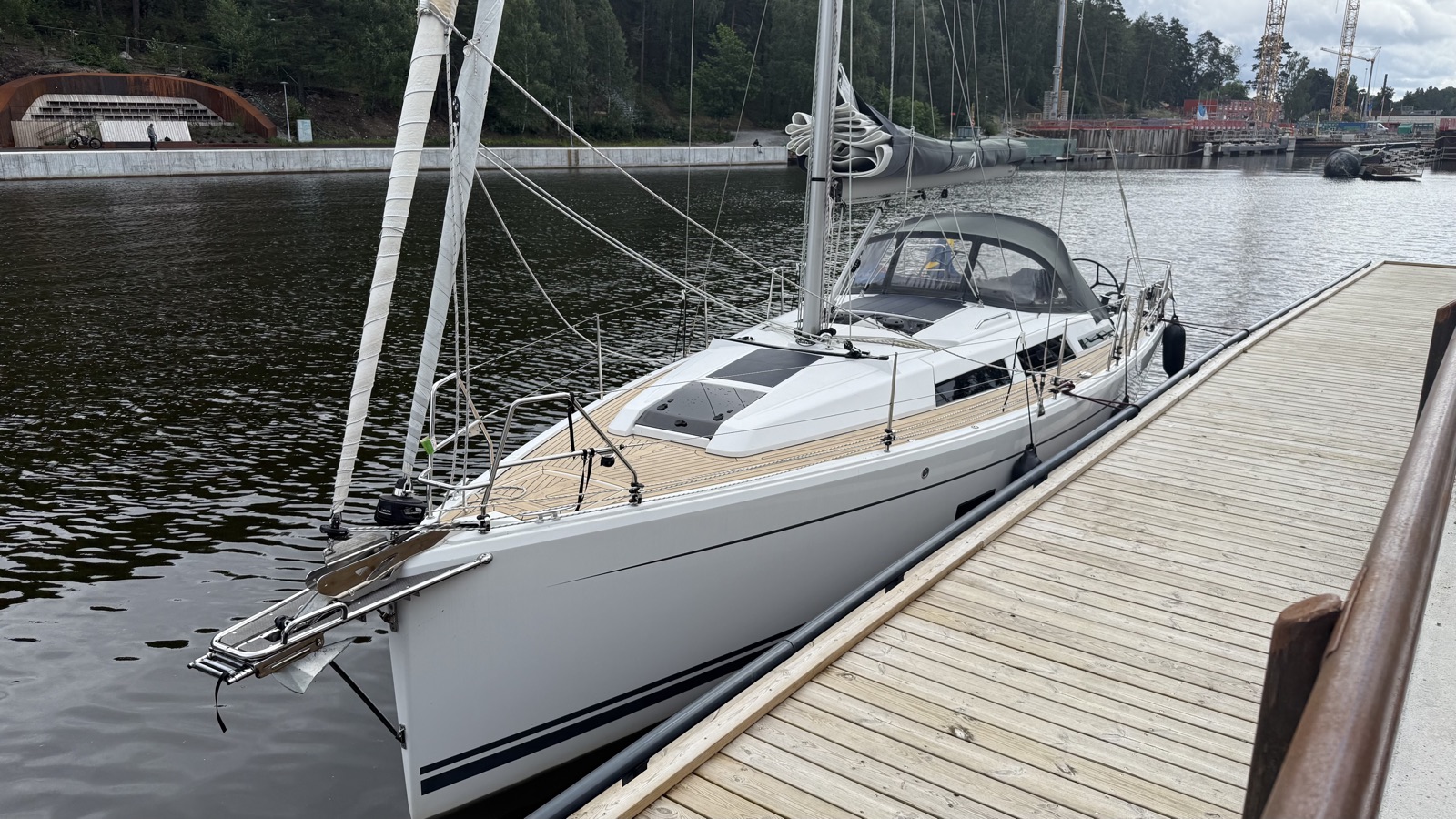 Fördäck med teak